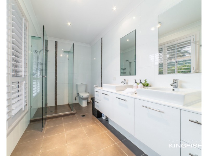 61 Dunlin Drive, Burleigh Waters QLD 4220