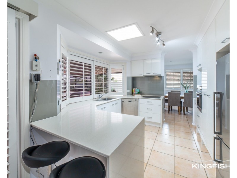 61 Dunlin Drive, Burleigh Waters QLD 4220