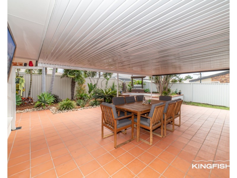 61 Dunlin Drive, Burleigh Waters QLD 4220