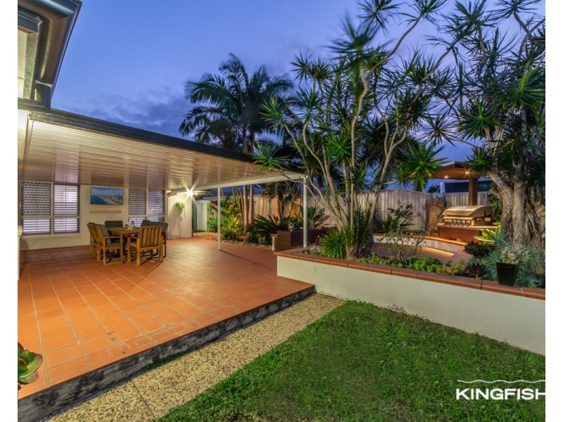 61 Dunlin Drive, Burleigh Waters QLD 4220