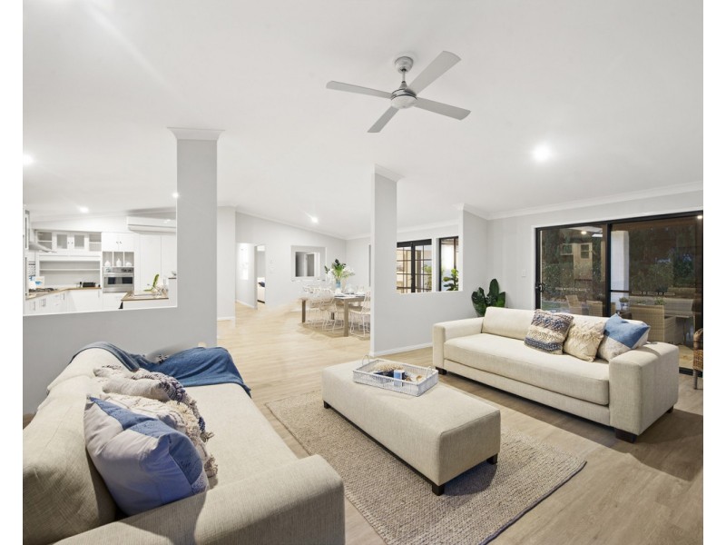 134 Dunlin Drive, Burleigh Waters QLD 4220