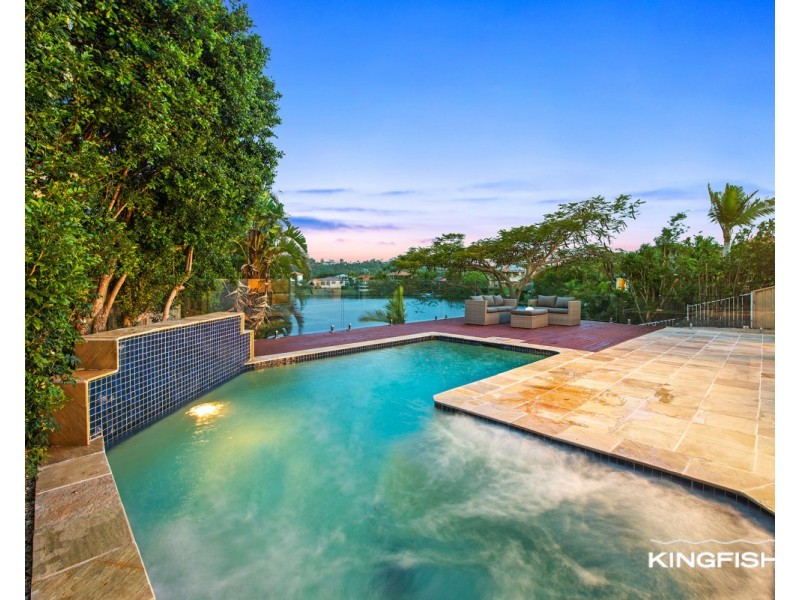 134 Dunlin Drive, Burleigh Waters QLD 4220