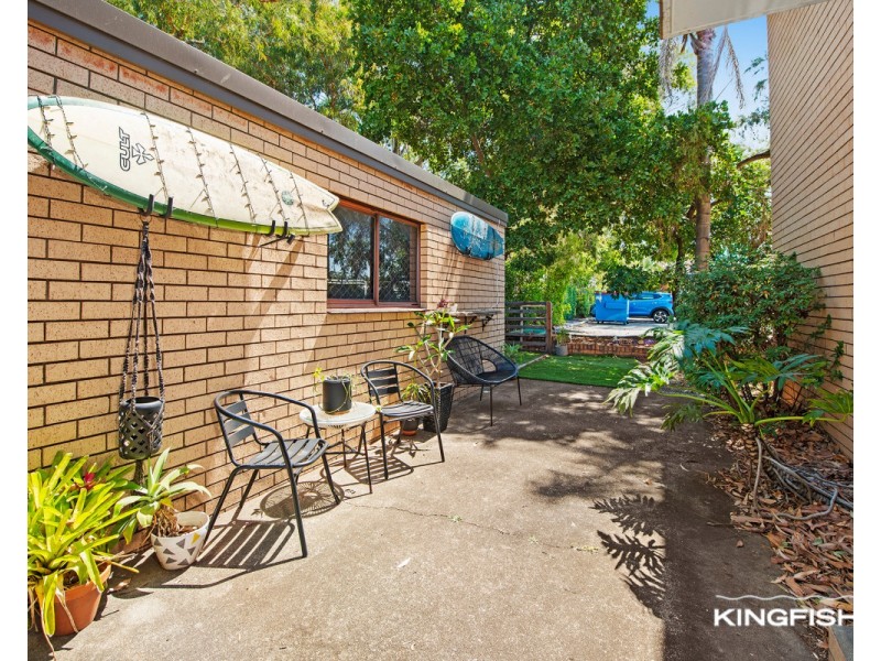 2/2 Rope Court, Mermaid Waters QLD 4218