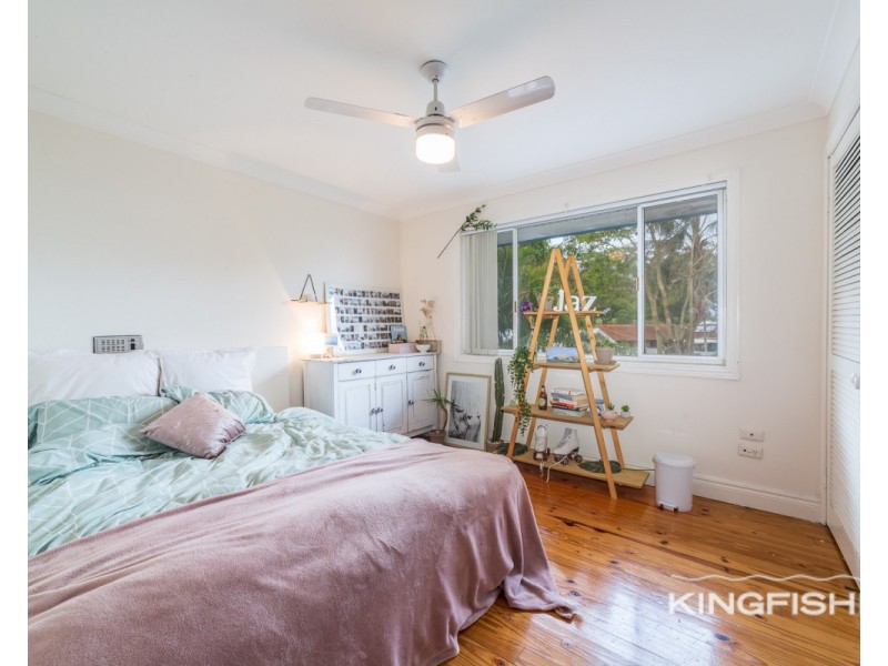 37 Lutana Avenue, Miami QLD 4220