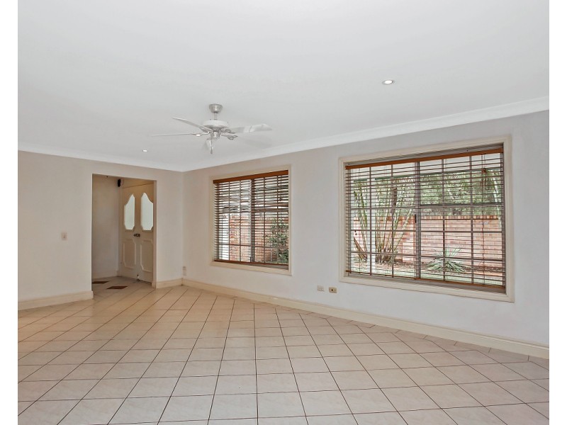 37 Lutana Avenue, Miami QLD 4220