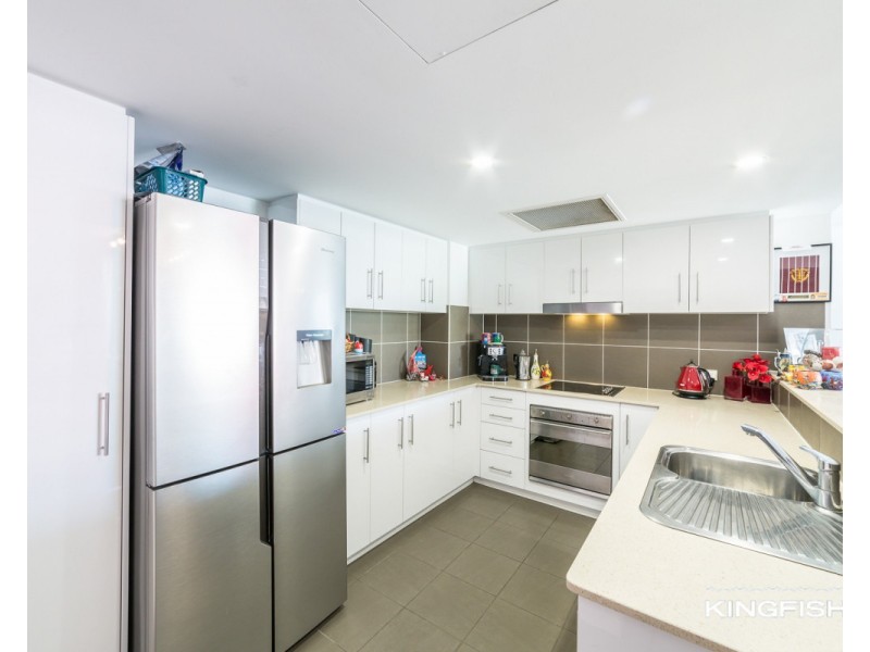 2056/1 Ocean Street, Burleigh Heads QLD 4220