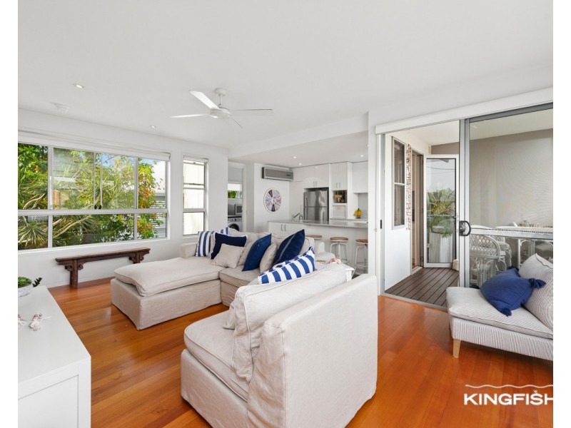 2/1 Elder Entrance, Burleigh Heads QLD 4220