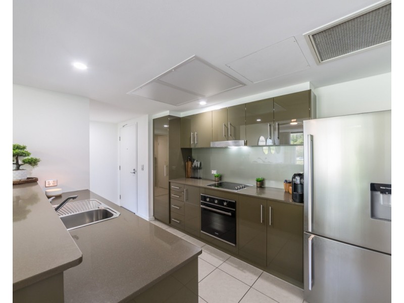 2012/1 Ocean Street, Burleigh Heads QLD 4220