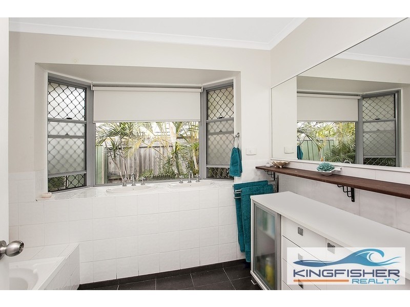 80 Jabiru Avenue, Burleigh Waters QLD 4220