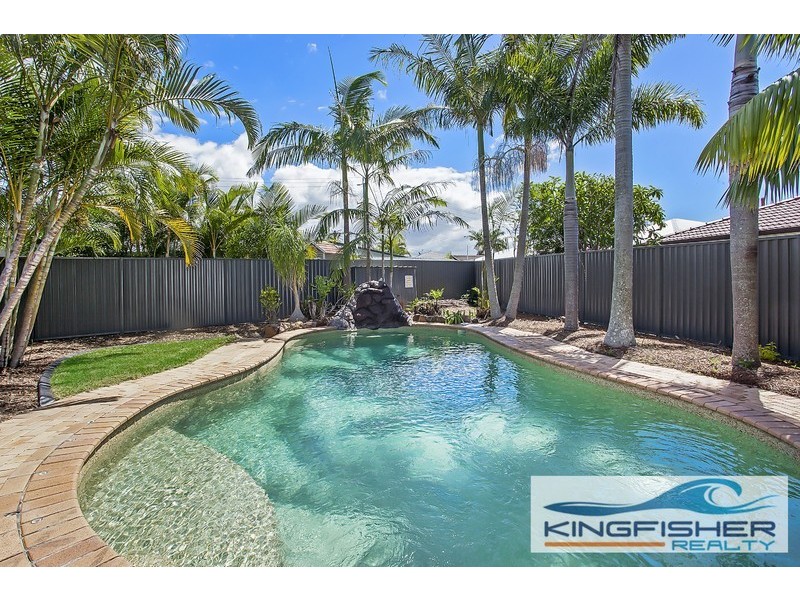 17 Sandpiper Drive, Burleigh Waters QLD 4220
