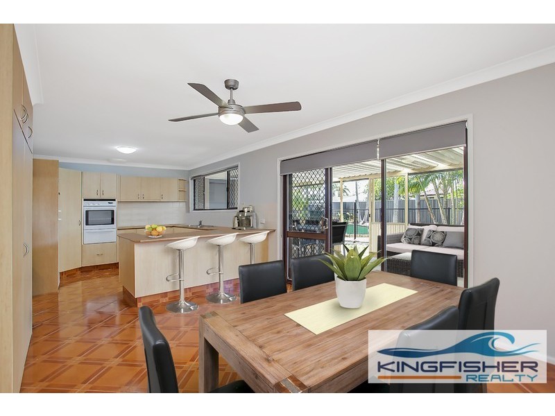 17 Sandpiper Drive, Burleigh Waters QLD 4220