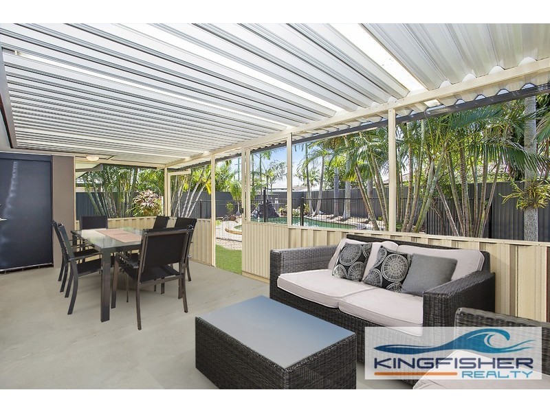 17 Sandpiper Drive, Burleigh Waters QLD 4220