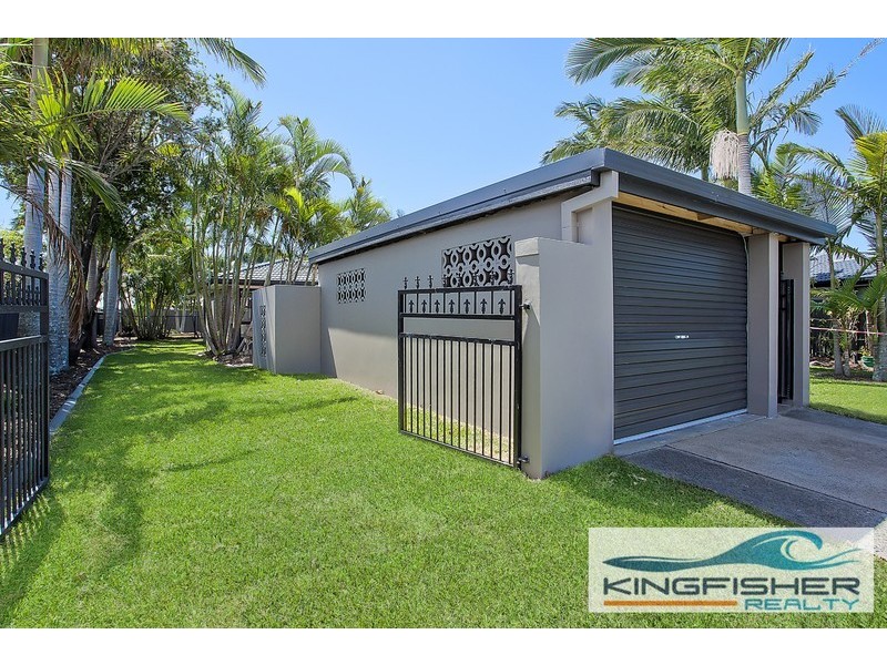 17 Sandpiper Drive, Burleigh Waters QLD 4220