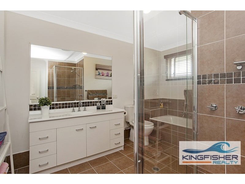 3/12 Bottlewood Court, Burleigh Waters QLD 4220