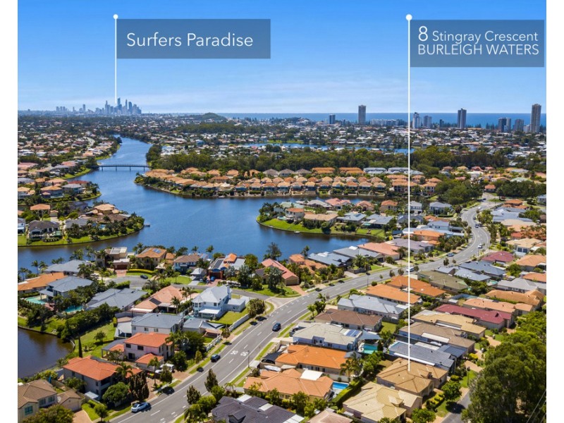 8 Stingray Crescent, Burleigh Waters QLD 4220