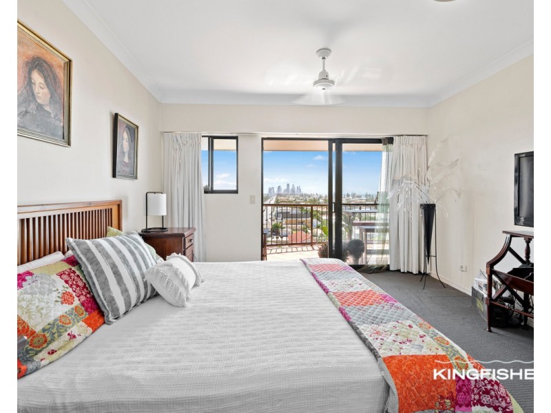 34/1 Great Hall Drive, Miami QLD 4220