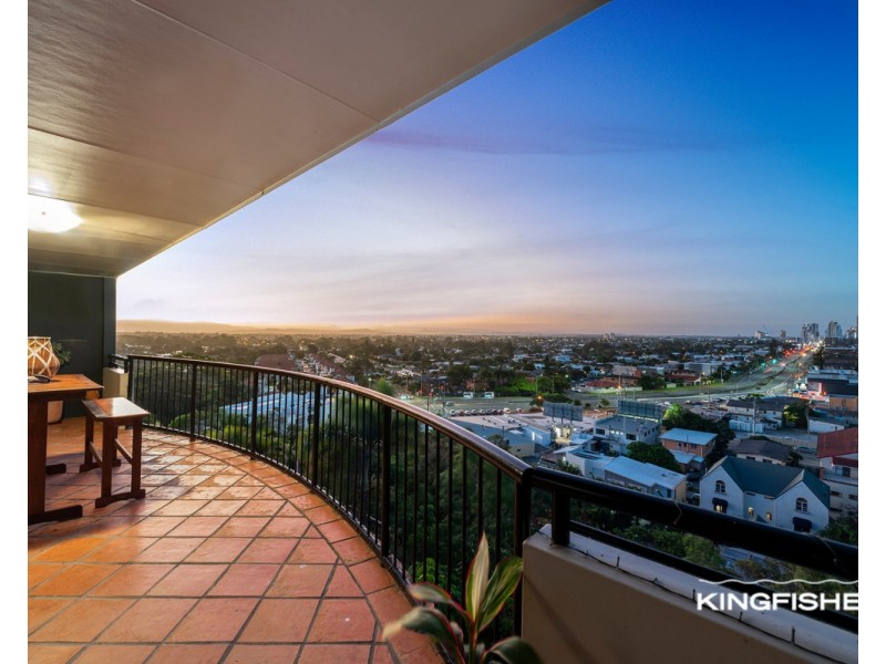 34/1 Great Hall Drive, Miami QLD 4220