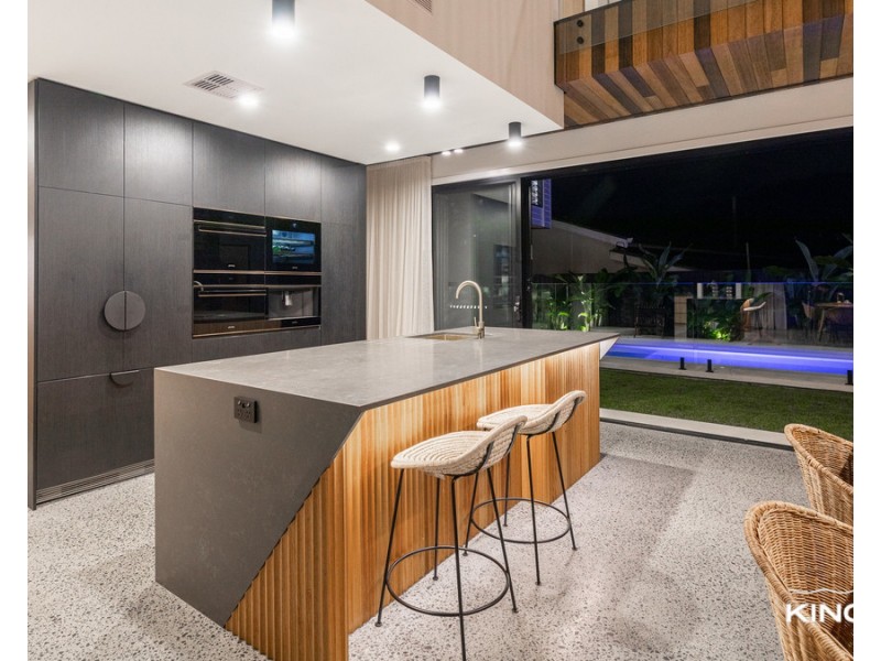 7 Tawarri Crescent, Burleigh Heads QLD 4220