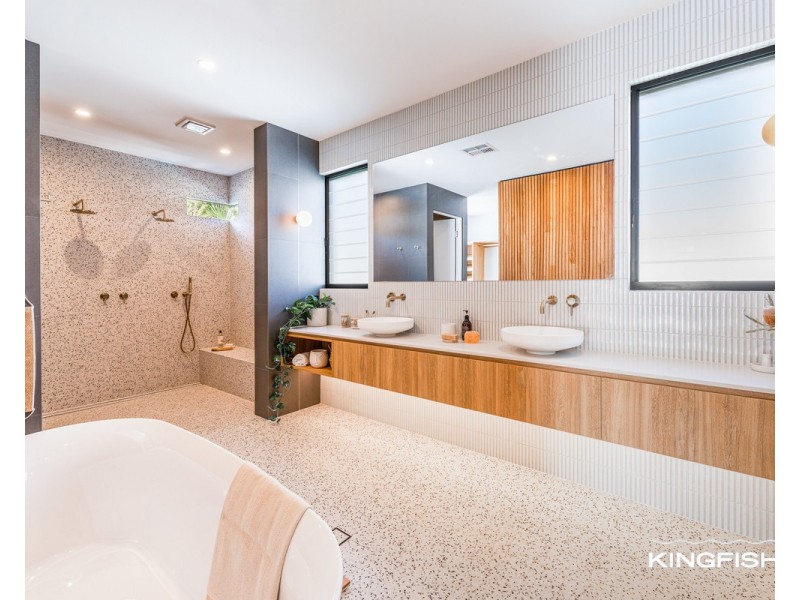 7 Tawarri Crescent, Burleigh Heads QLD 4220