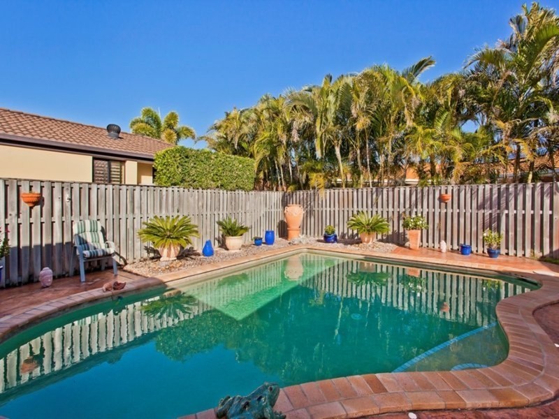 3 Gannet Street, Burleigh Waters QLD 4220