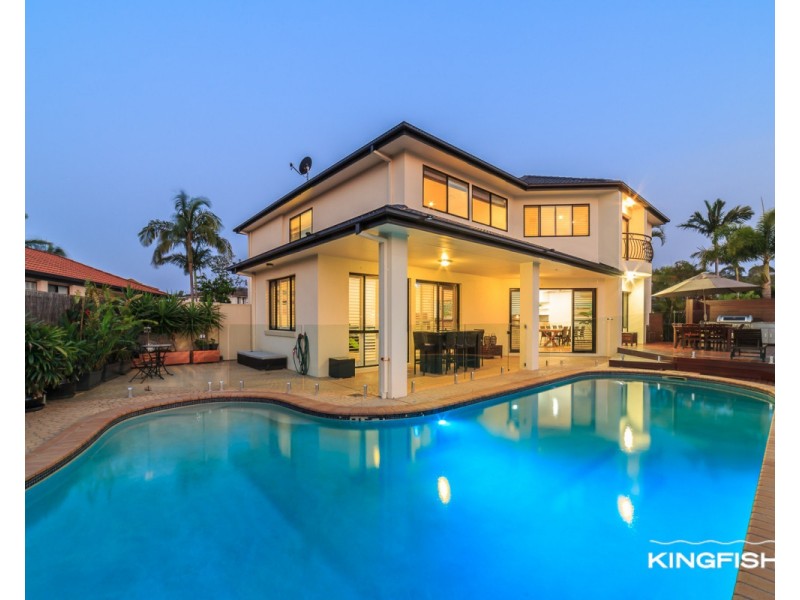 8 Crozet Court, Burleigh Waters QLD 4220