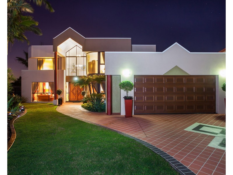 9 Crozet Court, Burleigh Waters QLD 4220