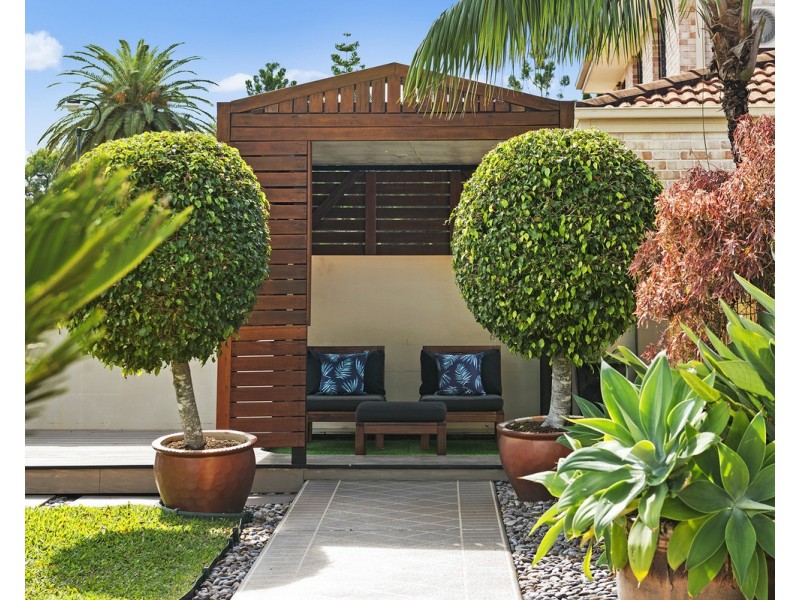 191 Dunlin Drive, Burleigh Waters QLD 4220