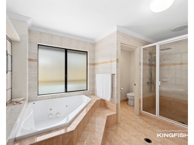 191 Dunlin Drive, Burleigh Waters QLD 4220