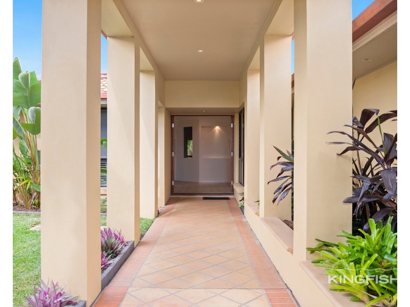 91 Dipper Drive, Burleigh Waters QLD 4220