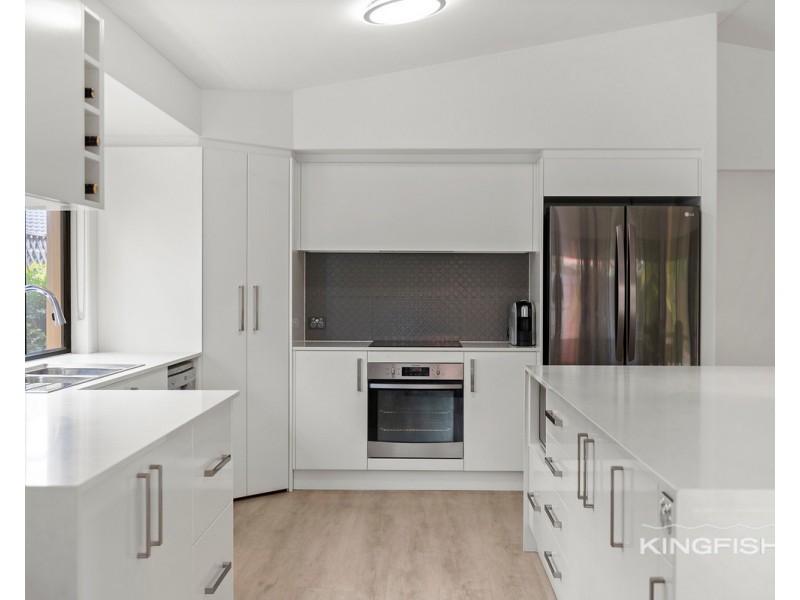 91 Dipper Drive, Burleigh Waters QLD 4220