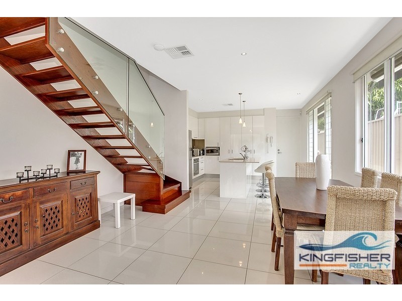 1/4 Cedar Court, Burleigh Heads QLD 4220
