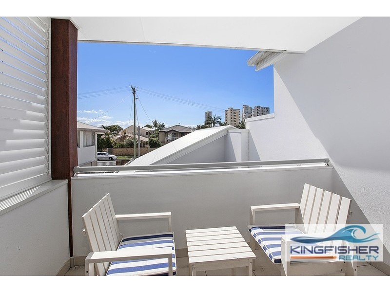 1/4 Cedar Court, Burleigh Heads QLD 4220