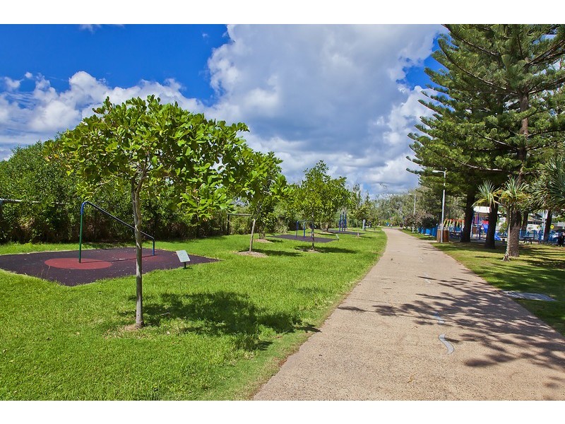 17 Tern Drive, Burleigh Waters QLD 4220