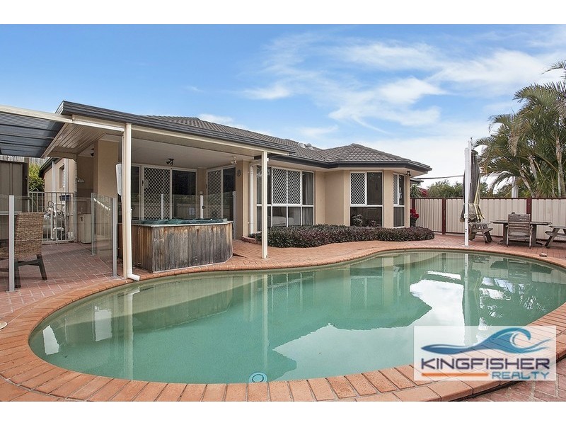 2 Sirec Way, Burleigh Heads QLD 4220