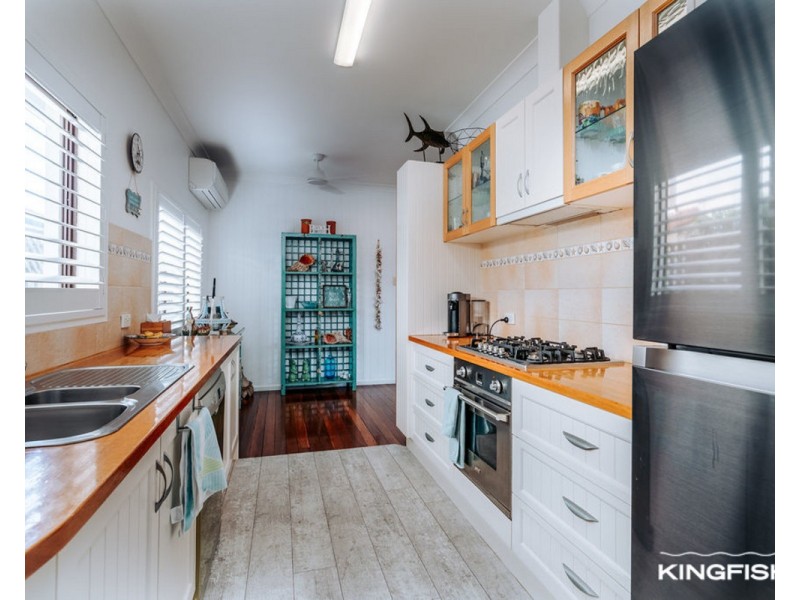 8 Anzac Parade, Burleigh Heads QLD 4220