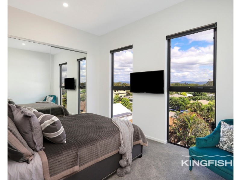 1/2298 Gold Coast Highway, Mermaid Beach QLD 4218