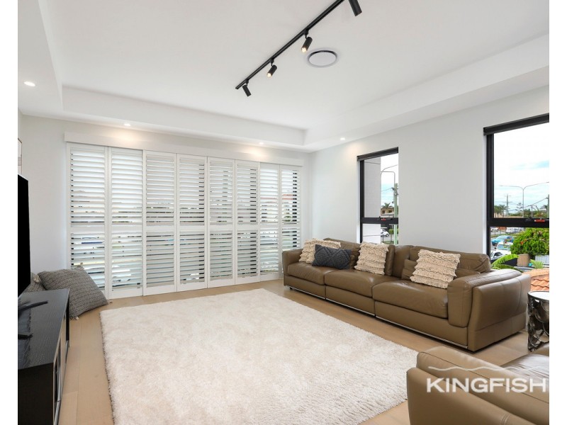 1/2298 Gold Coast Highway, Mermaid Beach QLD 4218