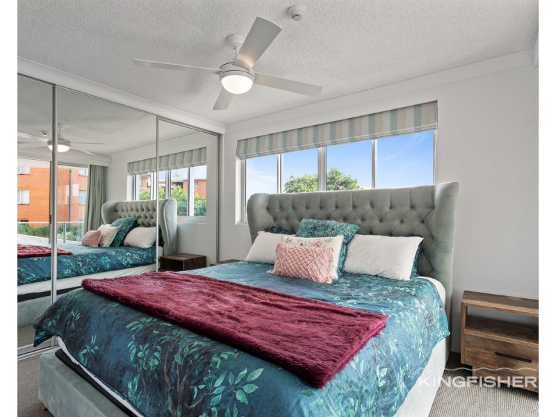 6/30 The Esplanade, Burleigh Heads QLD 4220