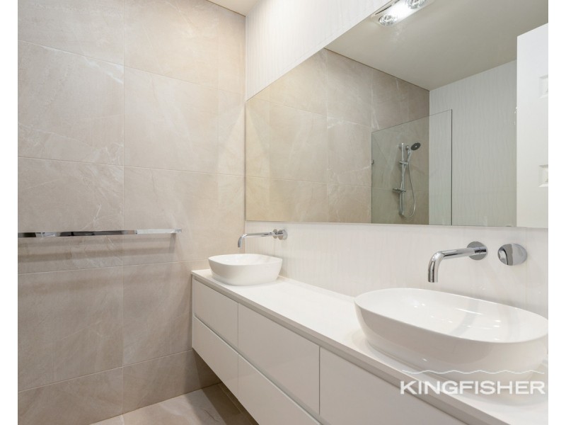 43 Nobby Parade, Miami QLD 4220