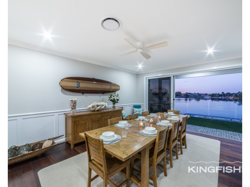 27 Wedgebill Parade, Burleigh Waters QLD 4220