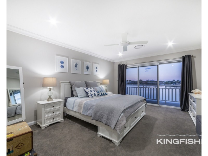 27 Wedgebill Parade, Burleigh Waters QLD 4220