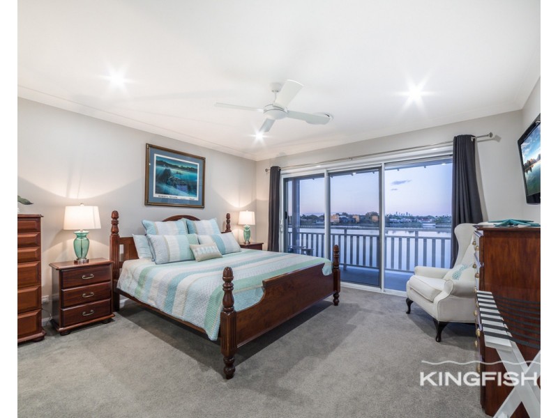 27 Wedgebill Parade, Burleigh Waters QLD 4220