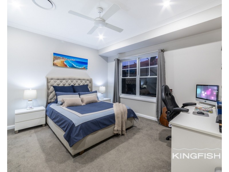 27 Wedgebill Parade, Burleigh Waters QLD 4220