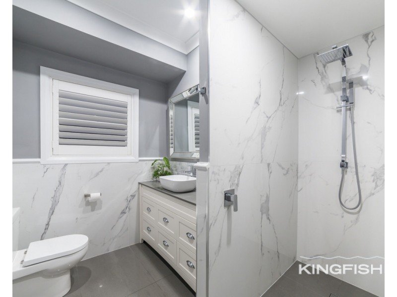 27 Wedgebill Parade, Burleigh Waters QLD 4220