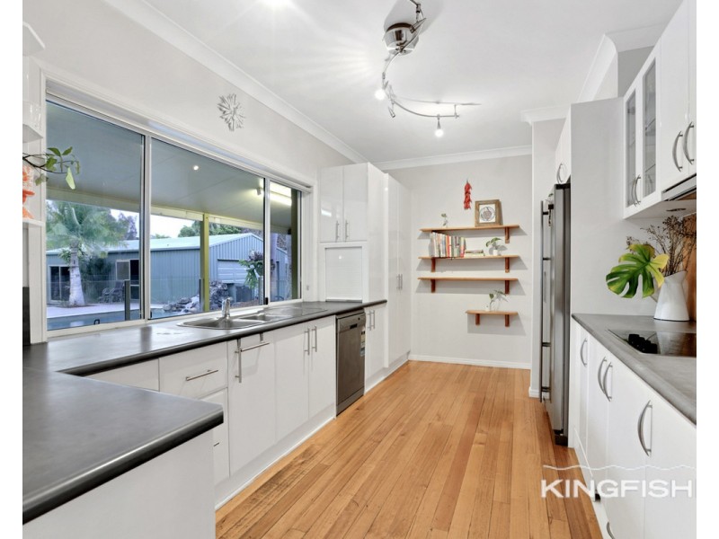 21 Larch Street, Tallebudgera QLD 4228