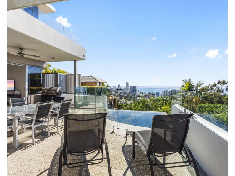 37 West Street, Burleigh Heads QLD 4220