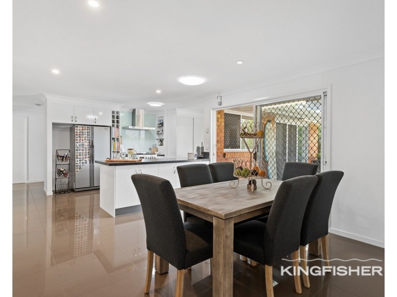 14 Swift Place, Burleigh Waters QLD 4220