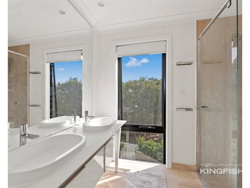 4/70 Galeen Drive, Burleigh Waters QLD 4220