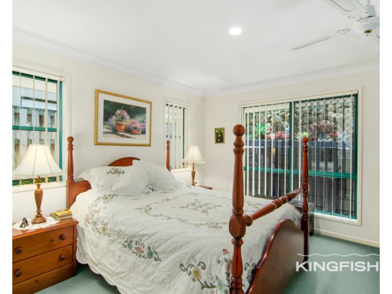 11 Casablanca Court, Burleigh Waters QLD 4220