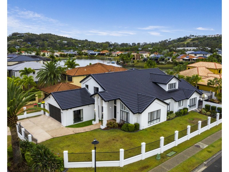 1 Palmyra Court, Burleigh Waters QLD 4220